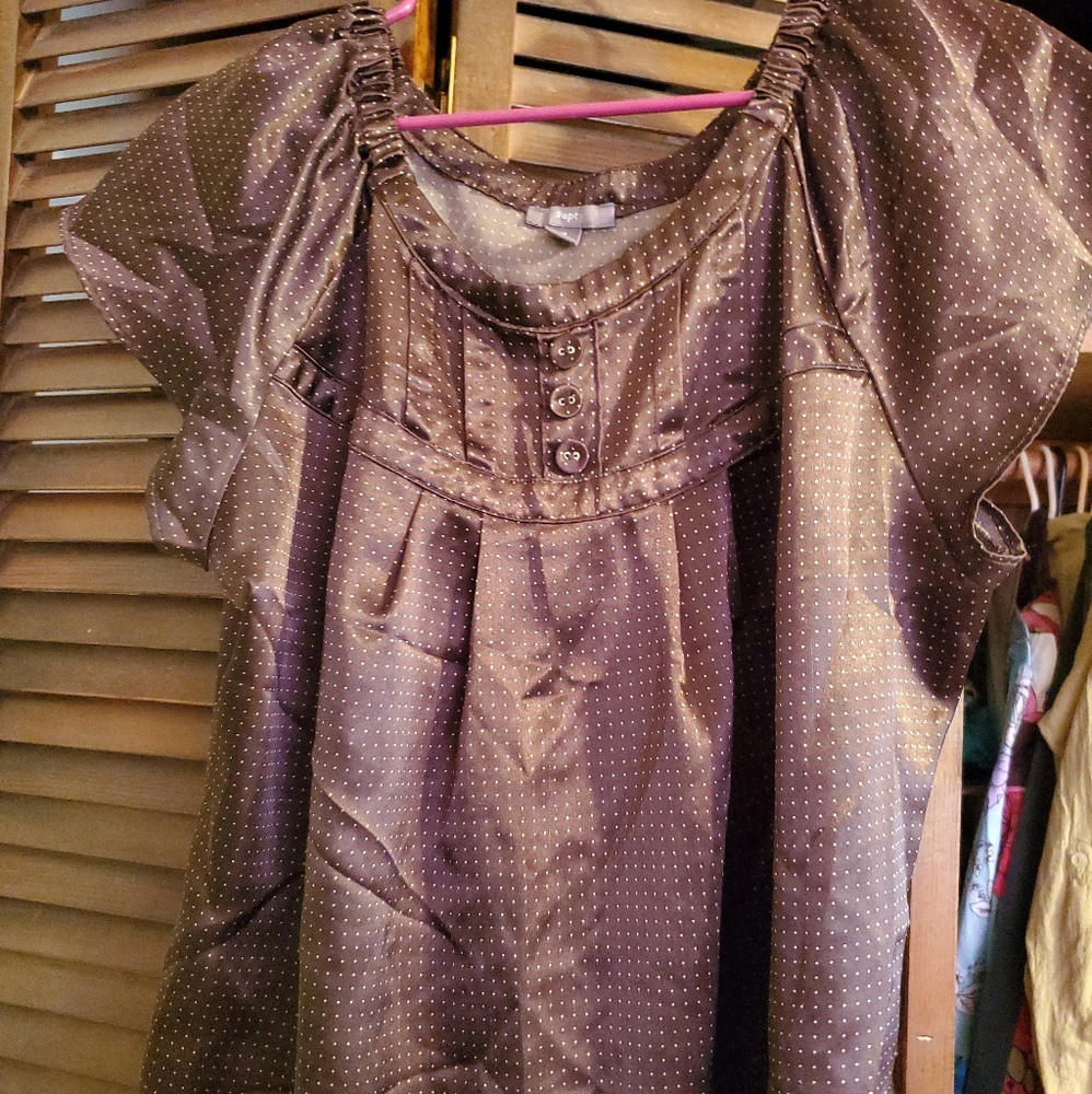 Women's dress shirt